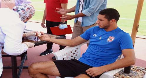 بعد يومين من تعافيه.. ربيعة يعلن إيجابية مسحة كورونا